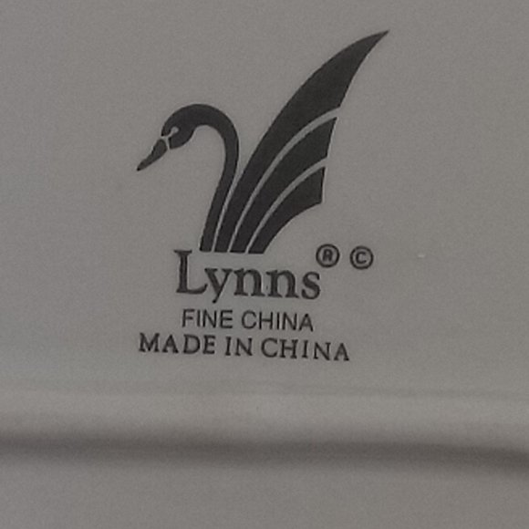 Platter Plate Serving Lynns Fine China with Gold stripe Around the Plate - Picture 3 of 4